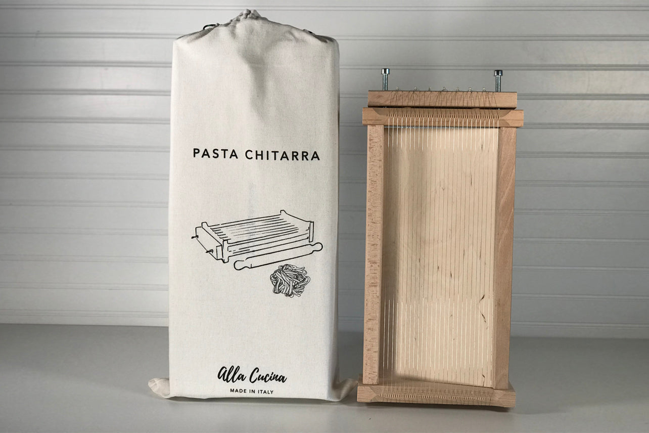 italian pasta chitarra with rolling pin - large