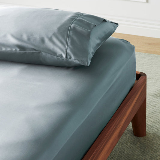 Signature Sateen Fitted Sheet by ettitude